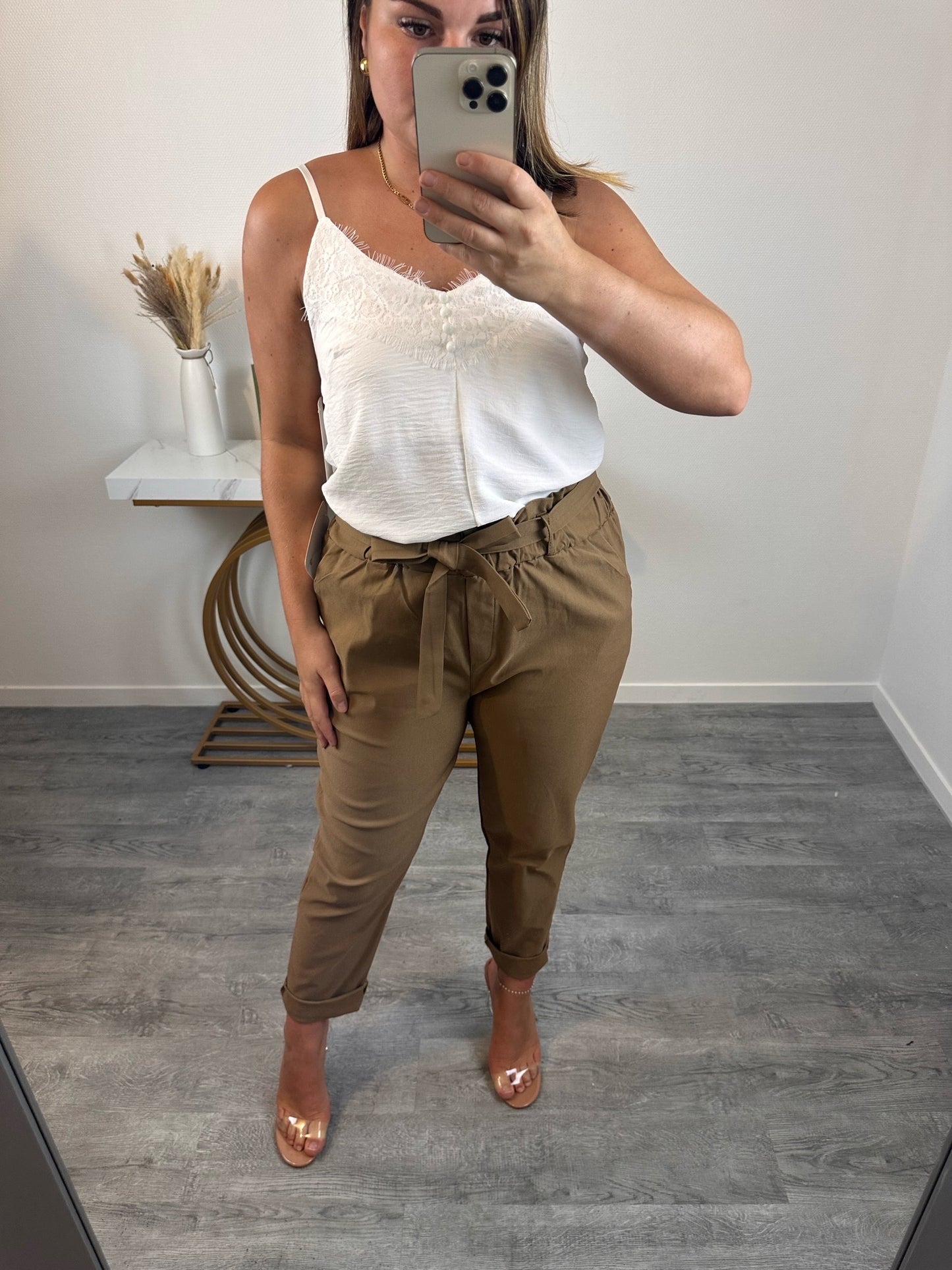 Pantalon carotte ceinturé