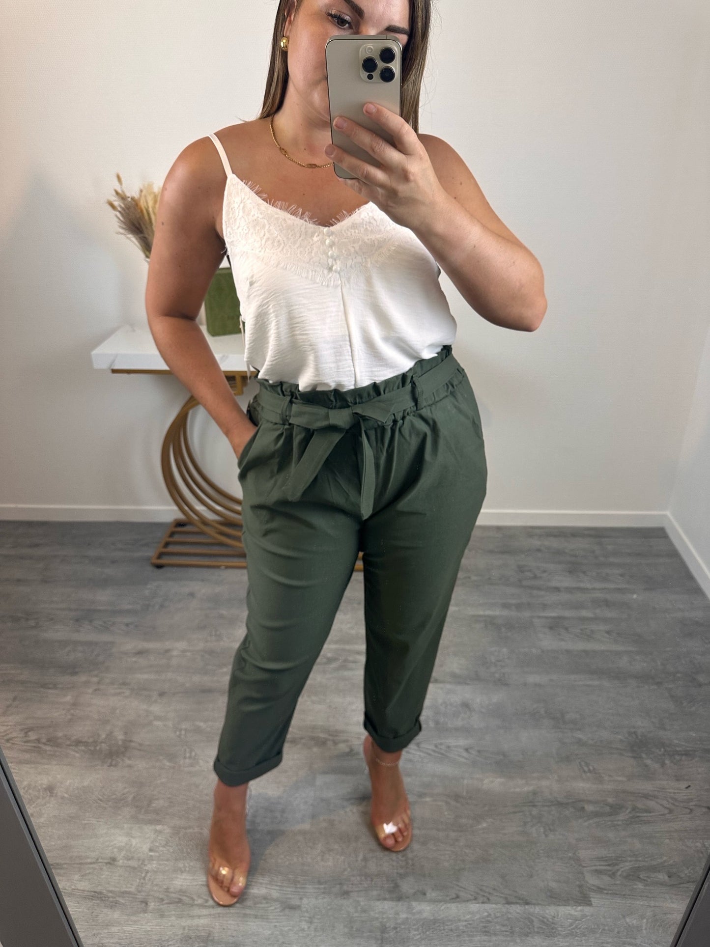 Pantalon carotte ceinturé