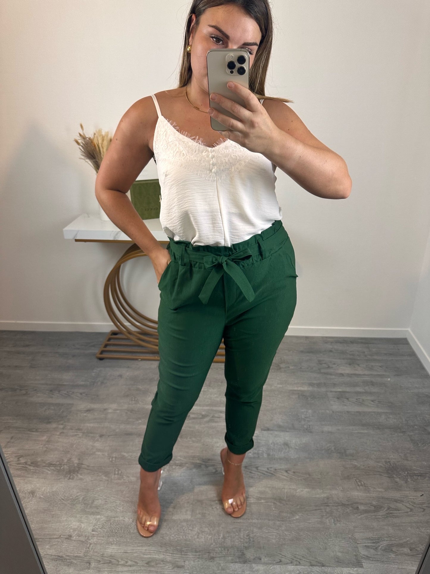 Pantalon carotte ceinturé